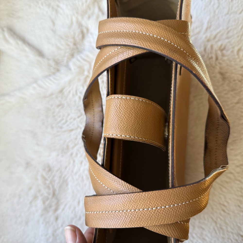 Bally Cube Caramel Saffiano Preloved Bag Quiet Luxury EUC (Handles Need Work) - Picture 7 of 10